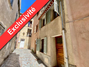 Maison de village en Vente à St-laurent-du-var / 2 pièces 49m2